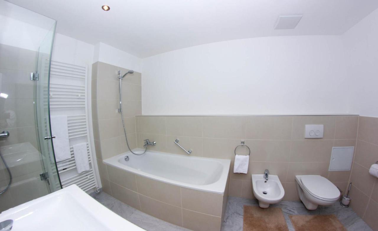 Rafael Kaiser - Paros Apartment - Contactless 24H Check-In Wina Bagian luar foto
